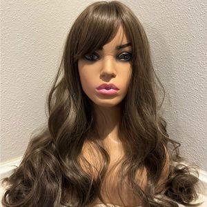 Wavy ash brown wig with bangs